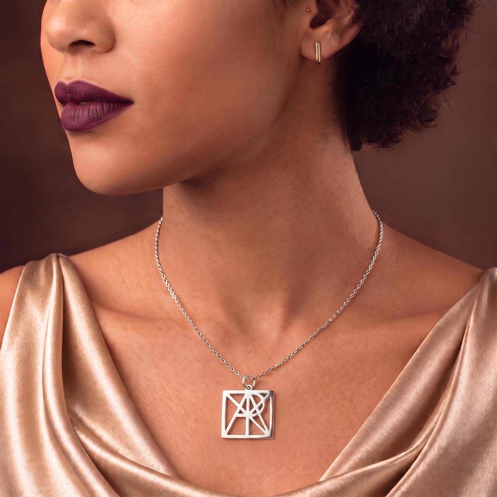Custom Geometric Monogram Necklace – Personalized Name Pendant for Mom | Stainless Steel or 18K Gold Finish | Unique Christmas & Birthday Gift for Mum