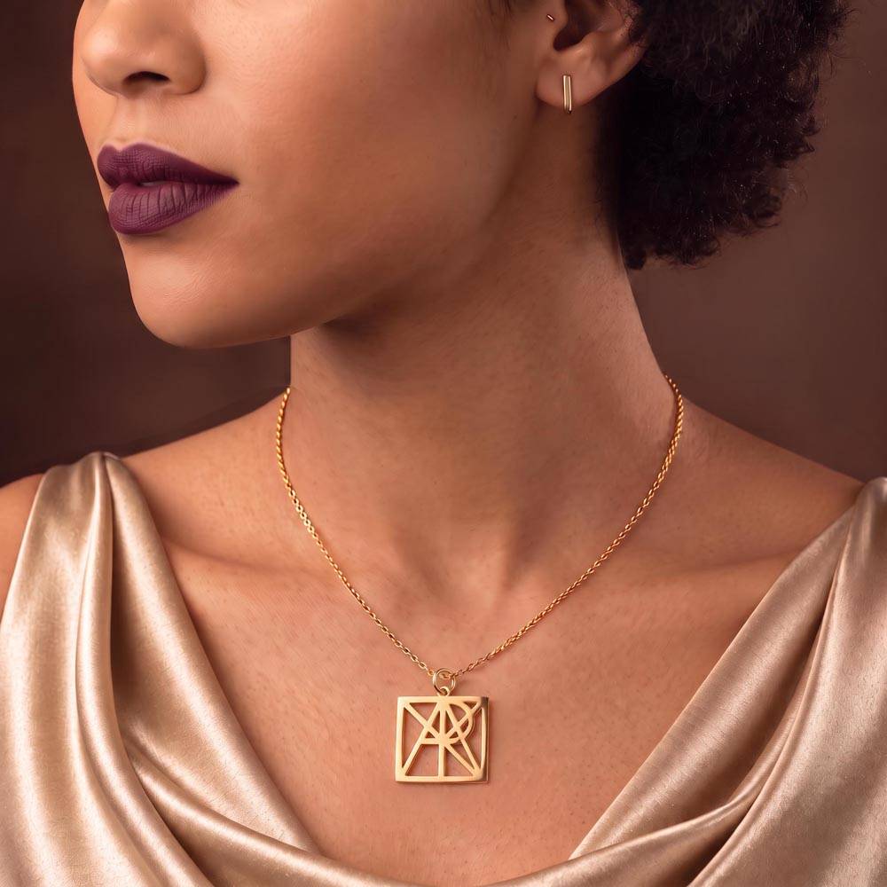 Custom Geometric Monogram Necklace – Personalized Name Pendant for Mom | Stainless Steel or 18K Gold Finish | Unique Christmas & Birthday Gift for Mum